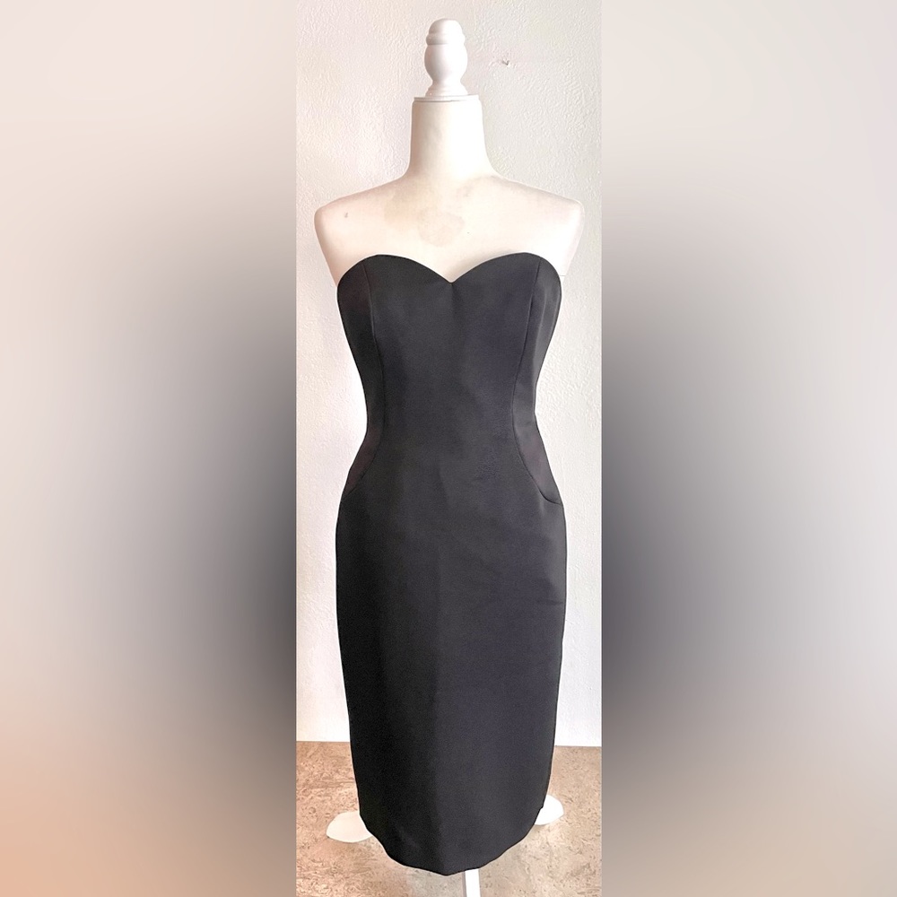A.J. BARI Vintage Bodycon Strapless Dress